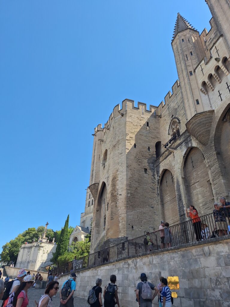 Voyage à vélo jour 2 : Caderousse - Saint Gilles