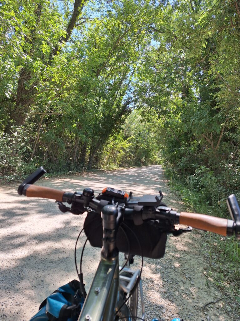 Voyage à vélo jour 3 : Saint Gilles - Aigues Mortes (ViaRhôna)