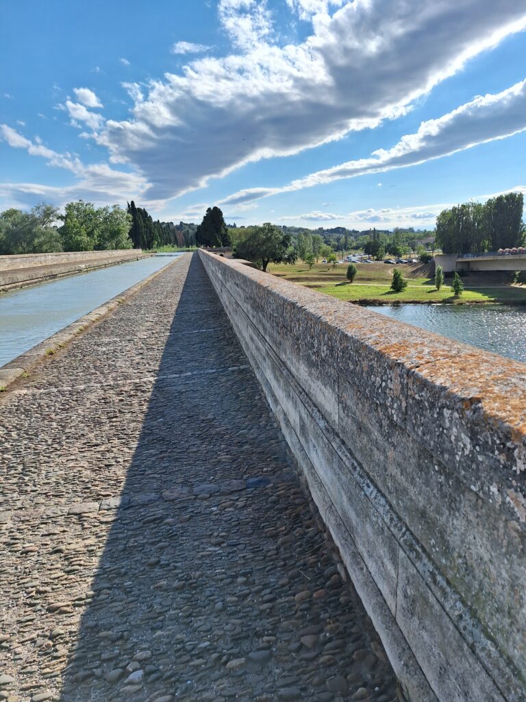 Voyage à vélo jour 5 : Montpellier - Colombiers (ViaRhôna, Canal des Deux Mers)