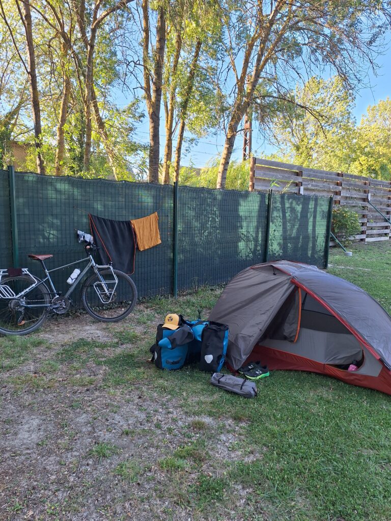 Voyage à vélo jour 5 : Montpellier - Colombiers (ViaRhôna, Canal des Deux Mers)